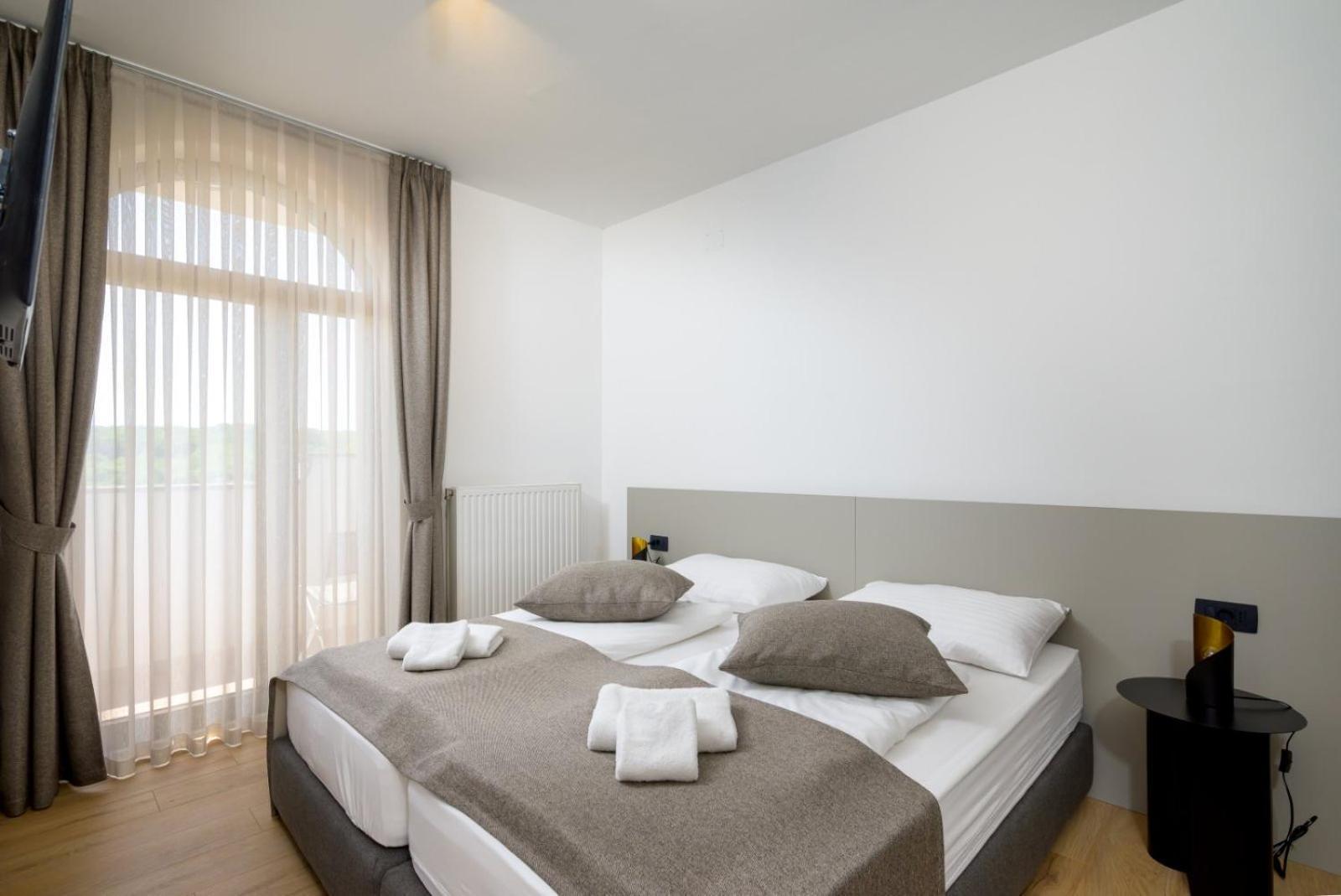 Rooms Luna Sol クルニカ エクステリア 写真
